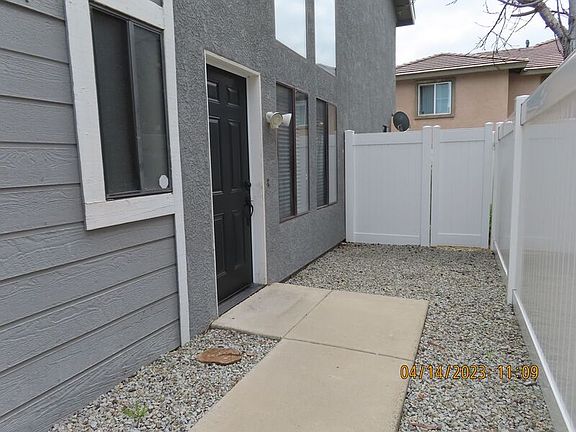 2nd image of 657 Woodcrest Dr #A