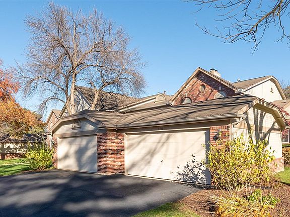 2nd image of 5368 N Kenrick Parke Dr