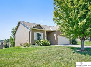 10504 S 26th St, Bellevue, NE 68123