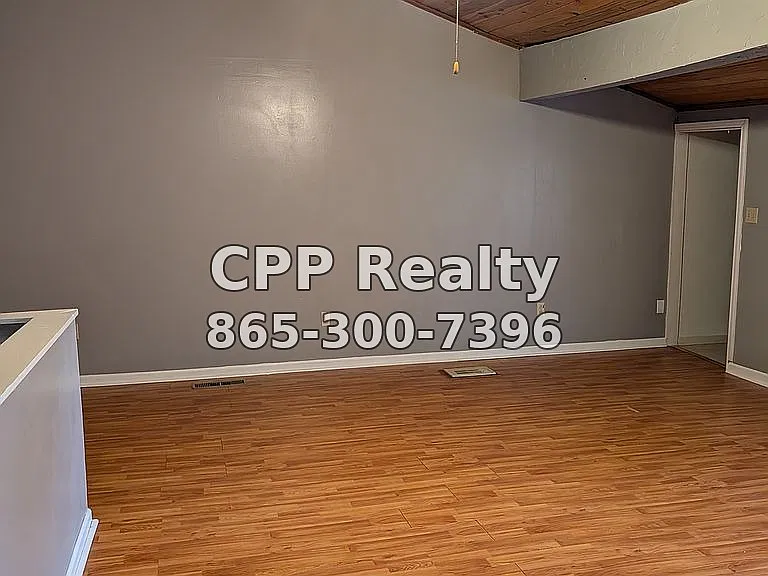 1 bed, $1,049 — Photo 4