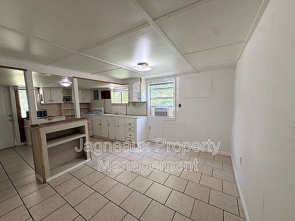 2nd image of 106 Fontenot Rd
