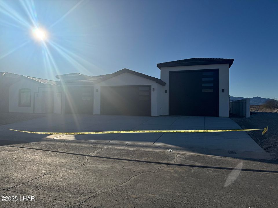 2nd image of 6423 Calle Serena