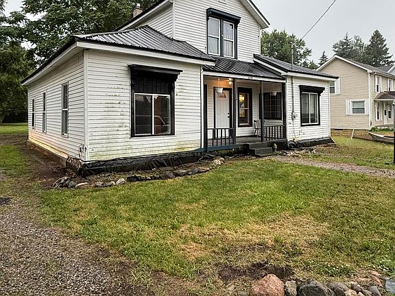 2nd image of 2339 E Montgomery Rd