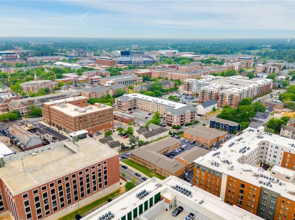 121 Wright St APT 1E, Auburn, AL 36830