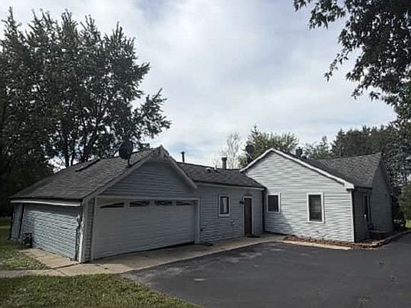 2nd image of 211 N Haman Rd
