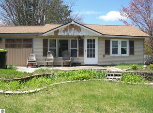 1259 Knollwood Dr, Saint Helen, MI 48656