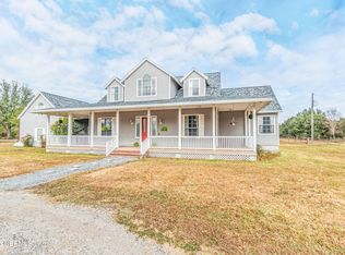 8219 Mudlake Rd, Macclenny, FL 32063