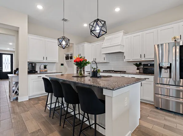 633 Taylor Dr, Fate, TX 75087