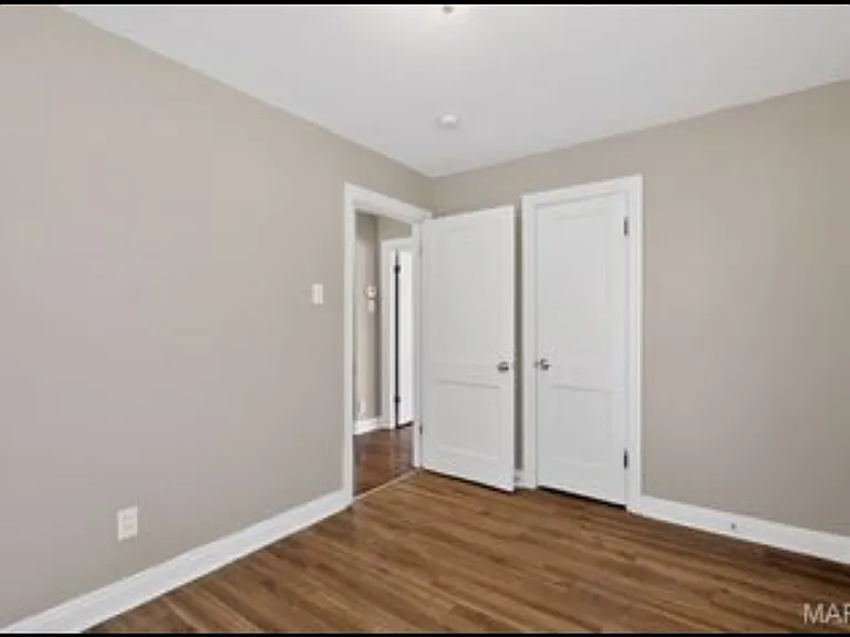 405 Estelle Ave — Photo 9
