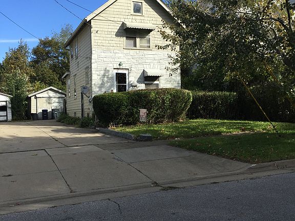 4th image of 903 Lawton St