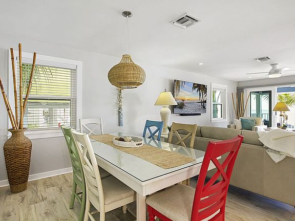 3rd image of 5246 Estero Blvd
