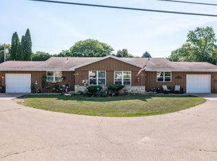 823 Irish Rd, Neenah, WI 54956