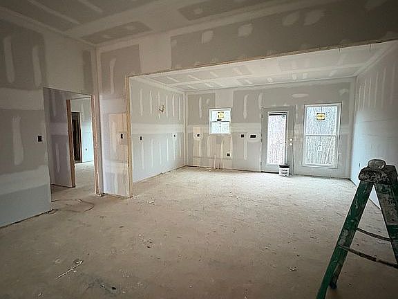 3rd image of 98 Lexxi Ln