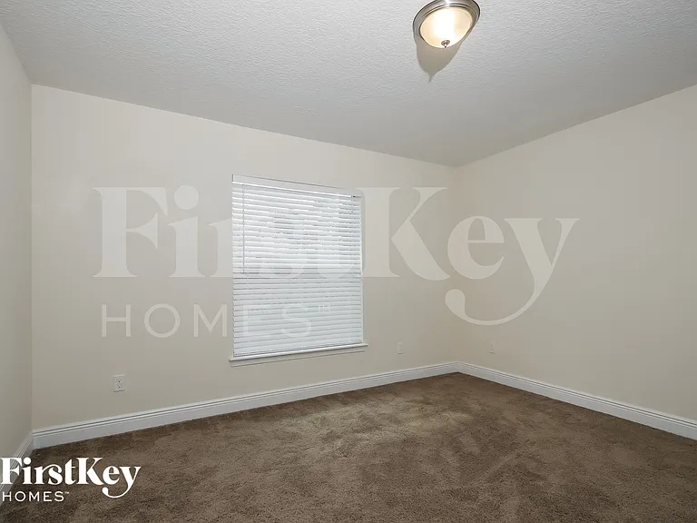 1262 SW San Esteban Ave — Photo 12