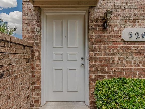 5th image of 524 Pecan Acres Ct