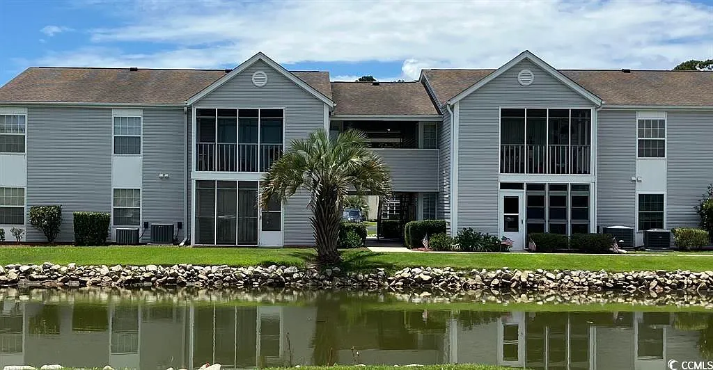 2 bed, 925 sqft, $1,700 — Photo 1