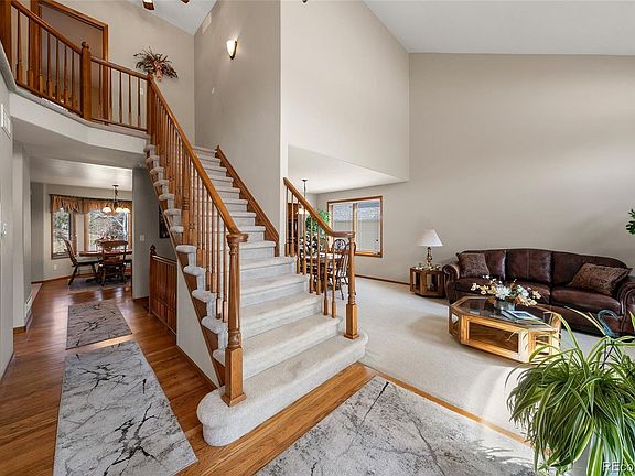 2nd image of 5058 Bur Oak Lane