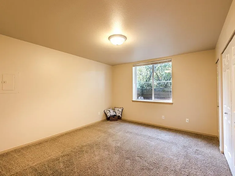 5214 Fauntleroy Way SW #F — Photo 8