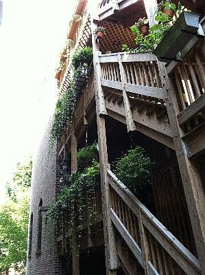 2nd image of 2223 W Farwell Ave #3W