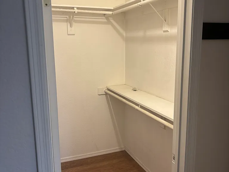 3506 E Montreal Pl — Photo 3