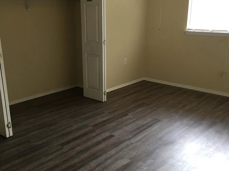 216 Gamblewood — Photo 14