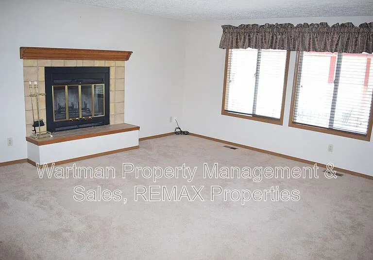 2860 Frazier Ln — Photo 7