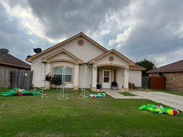 1st image of 2253 Villa Cir