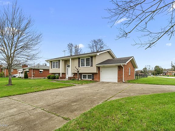 2nd image of 7524 Jamaica Dr