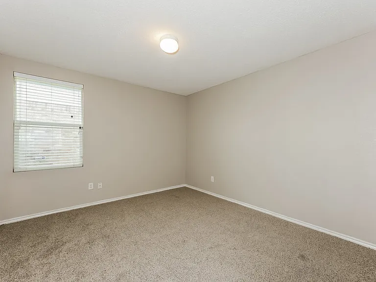 9128 Garden Springs Dr — Photo 13