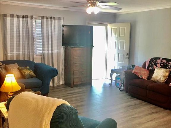 5th image of 11038 Lauren Ave