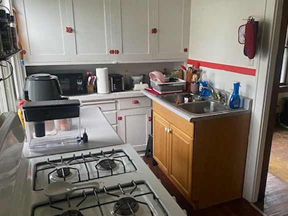 4th image of 2107-2109 Olive St