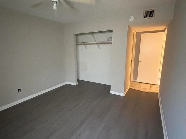 4 Tarragona Ct — Photo 21