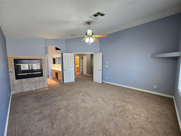 8244 W Gilmore Ave — Photo 31