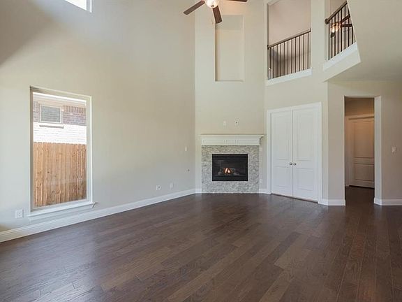 3rd image of 1509 Cypress Garden Ln