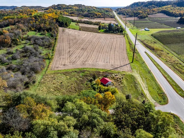 N16450 Hilltop Ln, Galesville, WI 54630