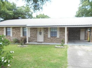 701 Edgewood Dr, Hattiesburg, MS 39401