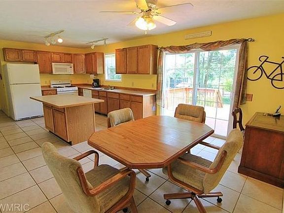 4th image of 9310 Longpond Green Ln