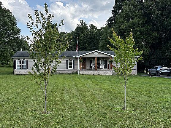4th image of 283 Mount Breeze Dr