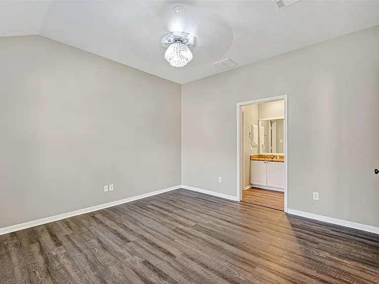 77 Woodlily Pl — Photo 17
