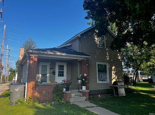 406 S Elm St, Nappanee, IN 46550