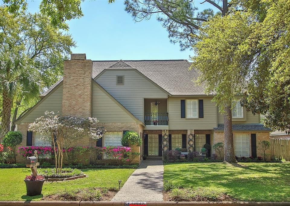 1st image of 15839 Fleetwood Oaks Dr