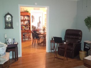 5400 Beaumont Ave, Groves, TX 77619