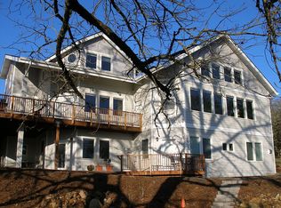 34694 McKenzie View Dr, Springfield, OR 97478