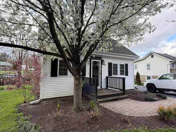 1 Riverside Road, Hewitt, NJ 07421