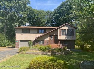130 Dorchester Dr, Tobyhanna, PA 18466