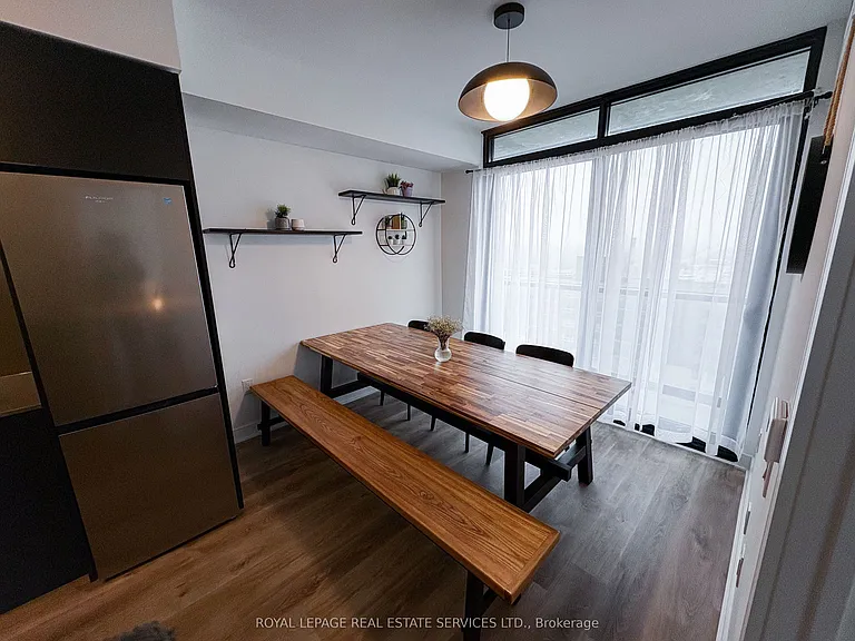 86 Dundas St E #1312 — Photo 11