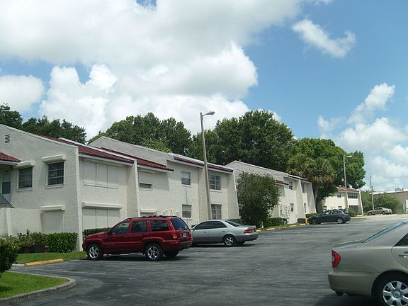 2nd image of 1103 Cypress Gardens Blvd APT 11
