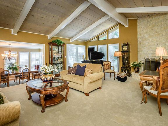 4th image of 2795 Churchill Dr