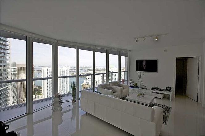 1st image of 495 Brickell Ave #T23603
