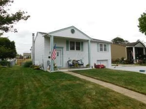 3940 Hillman Rd W, Columbus, OH 43207